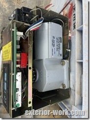 ネットで品番検索すれば2万円超えのモーターです IMG_6998